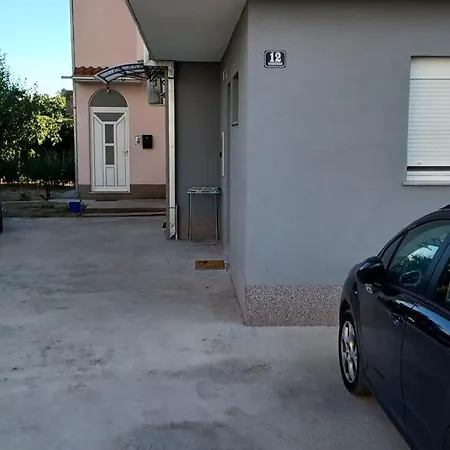 With A Parking Space - 19945 Split